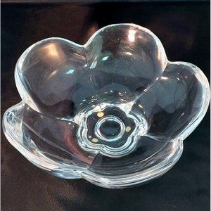 Orrefors Pomona 5 Lobe Lotus Crystal Bowl signed 7 1/2" by 3.5' Tall